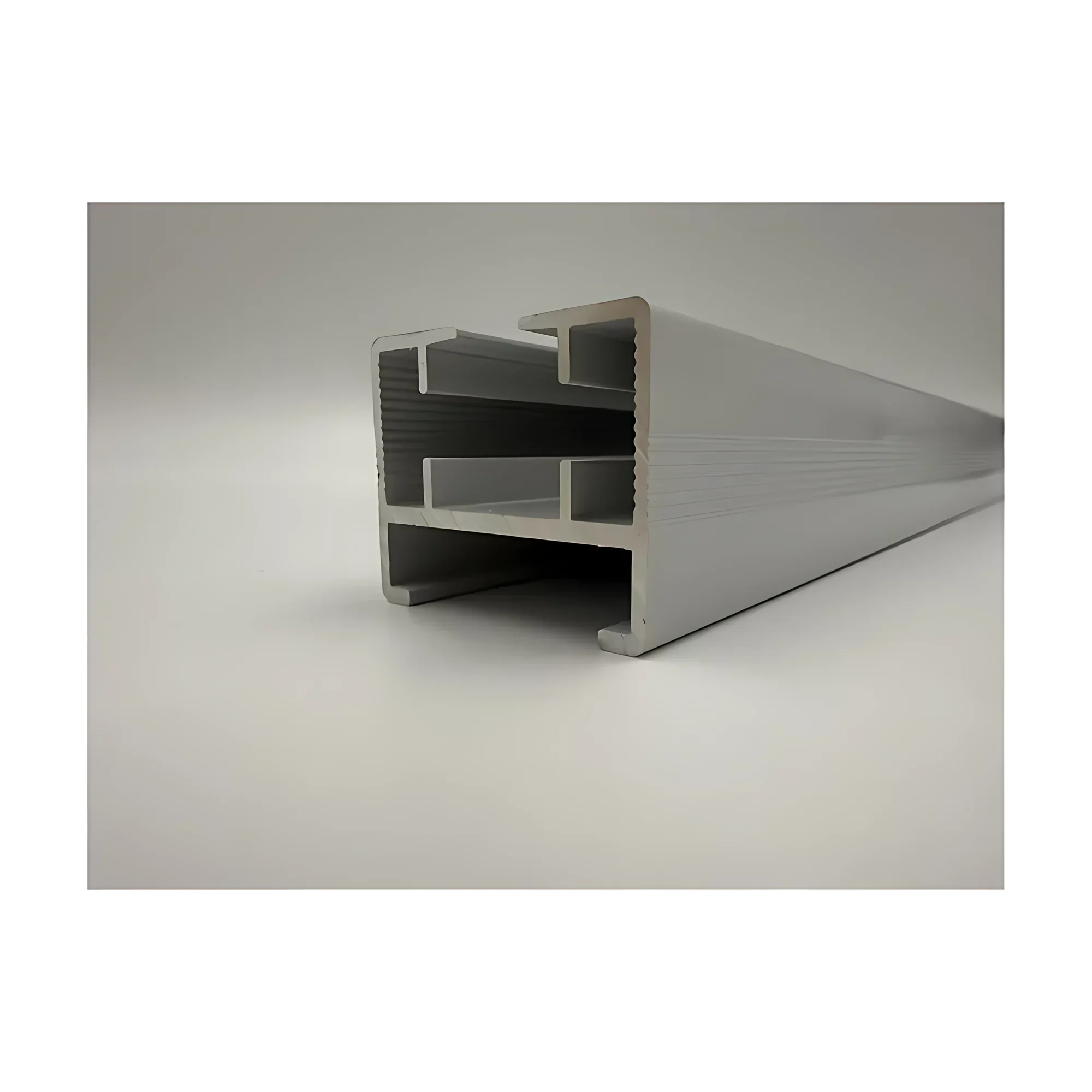 Aluminium curtain track profile